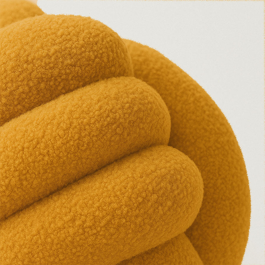 Cozy Knot Kussen